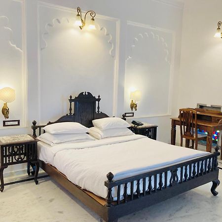 Amet Haveli - A Heritage Hotel Udaipur Kültér fotó